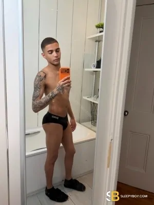 Bisexual Escort Luís 20yr - trios