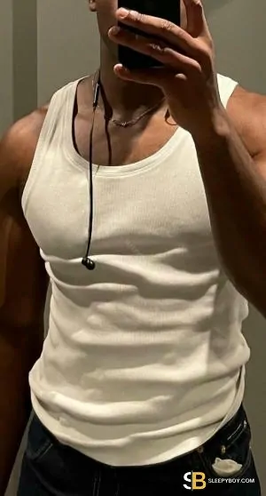 Bisexual Escort Jaden 32yr - licking