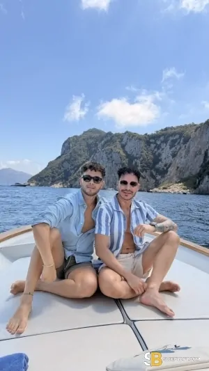 Gay Escort Hot Couple 24yr - trios