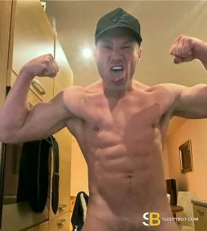 Bisexual Escort Mason Cross 36yr - gangbang
