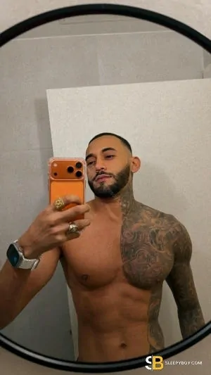 Bisexual Escort Fredsalazar Big Dick Xxl 9.5 31yr - always safe sex