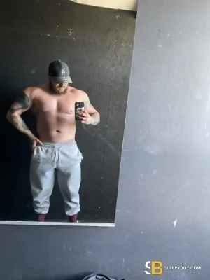 Bisexual Escort Michael 34yr - gangbang