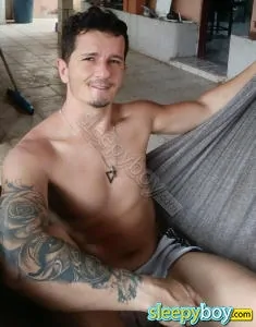 male rent boy Jo&atilde;o Monlevade Mateus Grijo