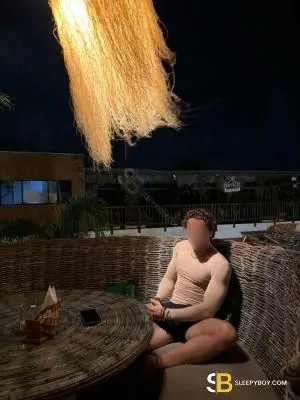 Bisexual Escort Oliver. 22yr - role