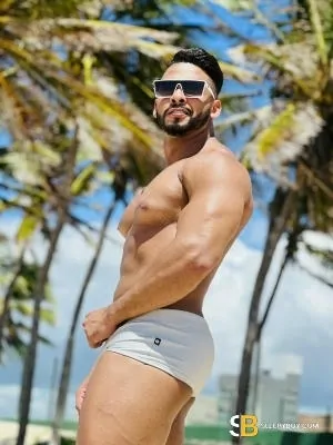 Bisexual Escort Jhonnbrasil 29yr - double penetration