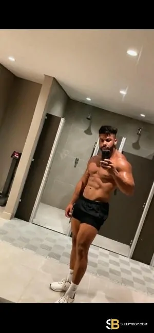 Bisexual Escort Jhonnbrasil 30yr - trios