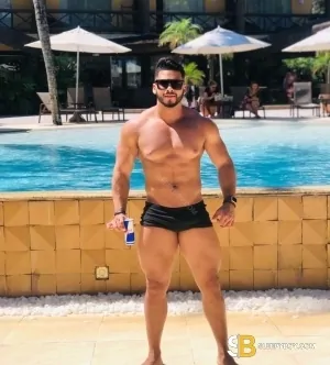 Bisexual Escort Jhonnbrasil 29yr - rimming