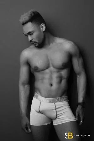 Gay Escort Alex 28yr - sucking