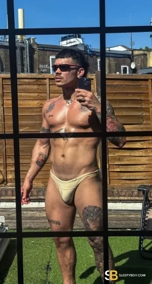 Gay Escort Filip_ians 28yr - licking