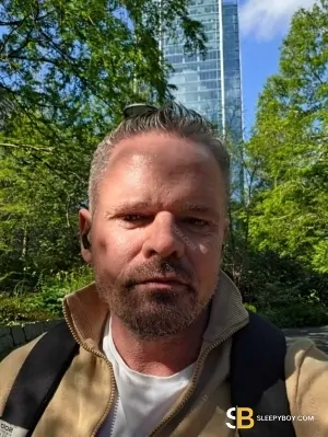Gay Escort Irishstr8huntr 44yr - blowjob