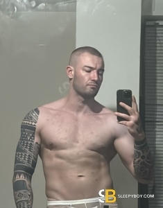 male rent boy Manchester Justin Xl British Verse