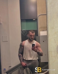 male rent boy Manchester Justin Xl British Verse