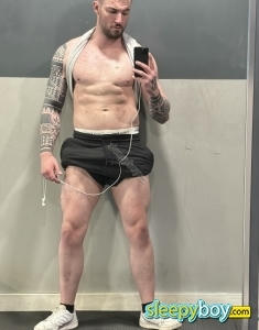 male rent boy Manchester Justin Xl British Verse