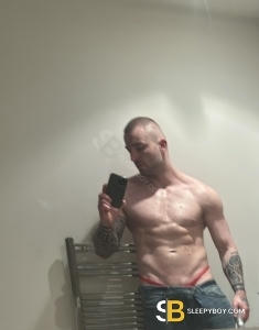 male rent boy Manchester Justin Xl British Verse