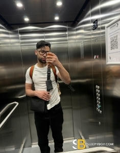 male escort Bayswater Moh