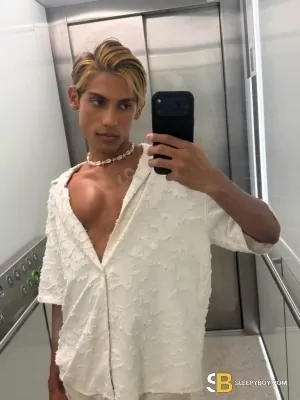 Gay Escort Gustavo 20yr - double penetration