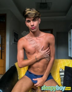 male escort Fitzrovia Henrique