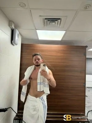 Bisexual Escort Adrio 27yr - role