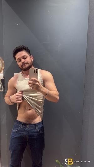 Bisexual Escort Adrio 27yr - role