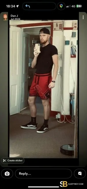 Bisexual Escort Dan 27yr - licking