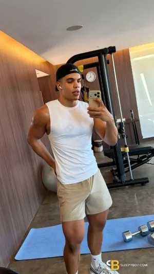 Gay Escort Jhon Young 24yr - rimming