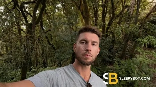 Gay Escort Chip 33yr - blowjob