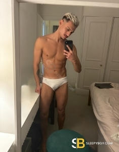 male rent boy London Victor