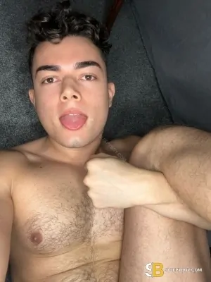Gay Escort Mat 25yr - cum on body