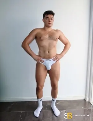 Gay Escort Vipmatt 25yr - cum on face