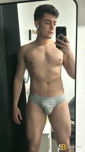 Gay Escort Mat 25yr - hair fetish