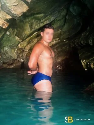Gay Escort Vipmatt 25yr - exhibitionist