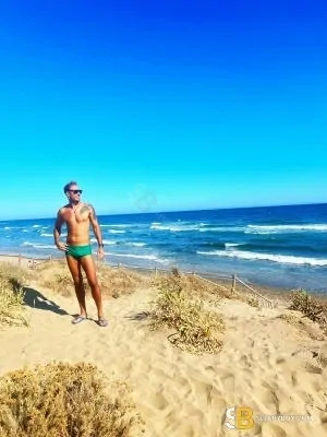 Gay Escort Danny 28yr - licking