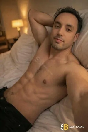 Gay Escort Danny 29yr - licking