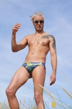 Gay Escort Danny 29yr - sucking
