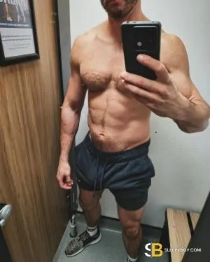 Gay Escort Matt 36yr - sucking