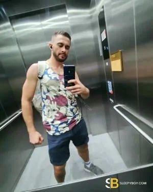 Gay Escort Matt 36yr - role