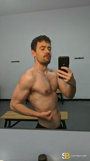 Gay Escort Mark Of England 29yr - sex slaves