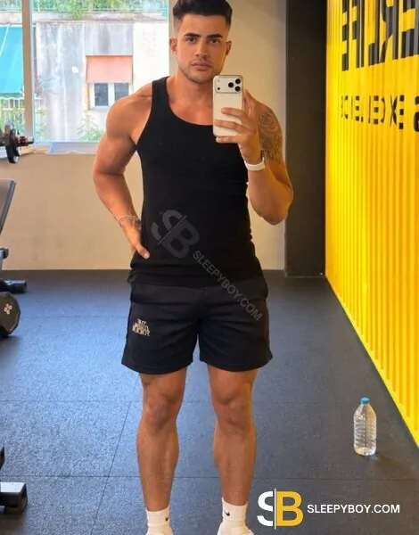 male escort London 23cm Xxl Brazilian