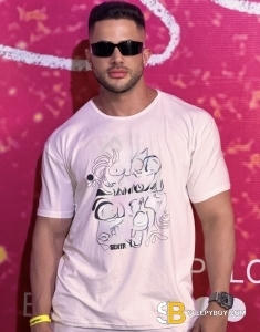 male escort Bayswater Xxl 9inches Brazilian