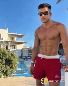 male escort Bayswater 23cm Xxl Brazilian