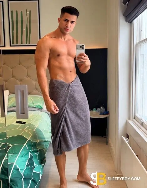 male escort London 23cm Xxl Brazilian