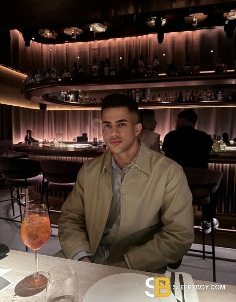 male escort Bayswater Xxl 10inches Brazilian