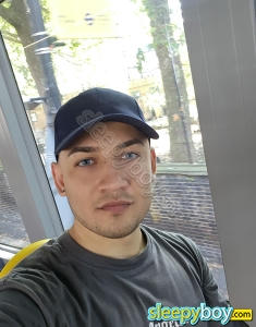 male rent boy Elephant And Castle Leonardo Grand