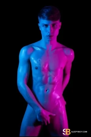 Gay Escort Henry Brat 20yr - role