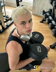 male rent boy Edinburgh Henry Twink