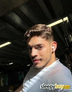 male rent boy Earl's Court Rafael