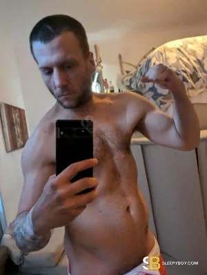 Gay Escort Richard 34yr - licking