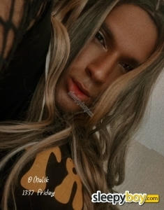 male rent boy Reading Omi