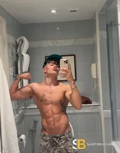male escort London Luan