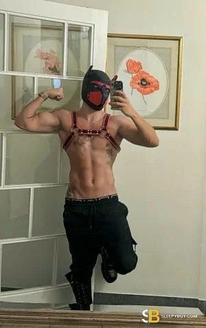 Gay Escort Luan 21yr - double penetration